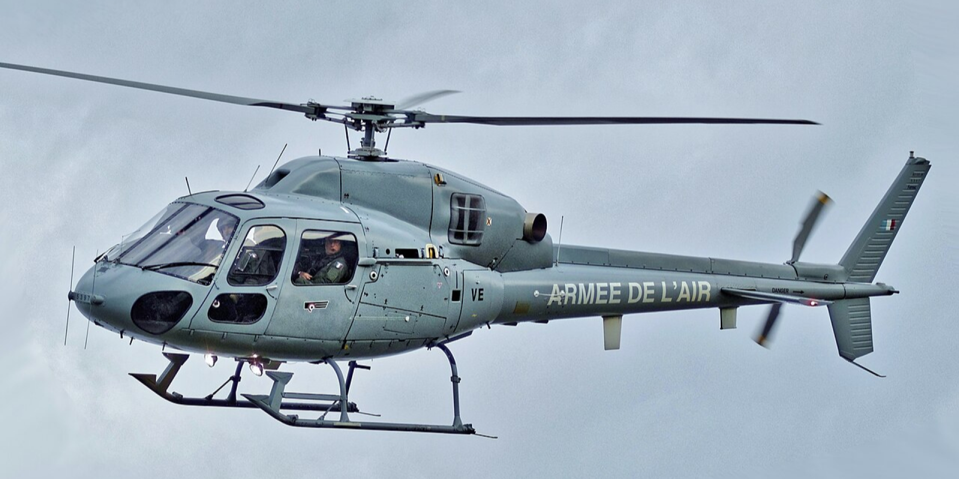 Гелікоптер AS-550 Fennec ВПС Данії був обстріляний сигнальними ракетами (Фото: via Wikipedia)