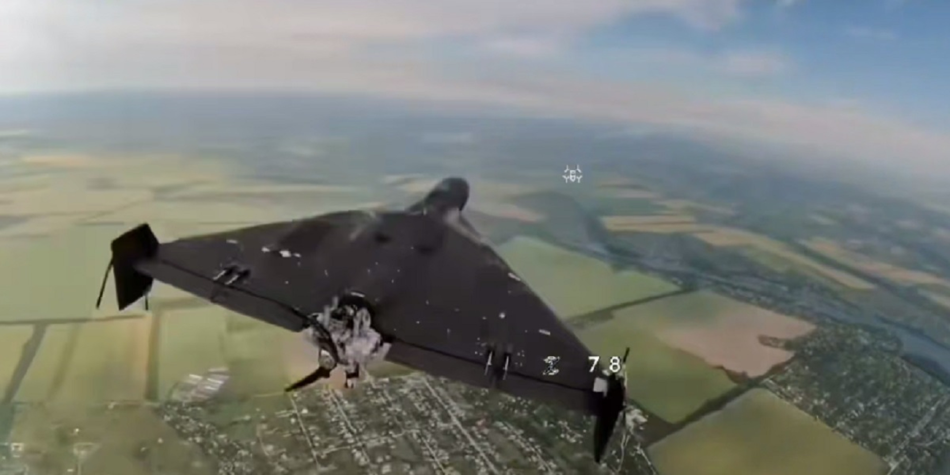 Российский шахед в&nbsp;небе над Украиной за&nbsp;мгновение до&nbsp;того, как его сбили (Фото: In&nbsp;Factum / Telegram)