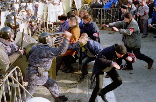 Сутичка беркутівців та актівістів, 9 березня 2001 року (Фото: Українська правда)