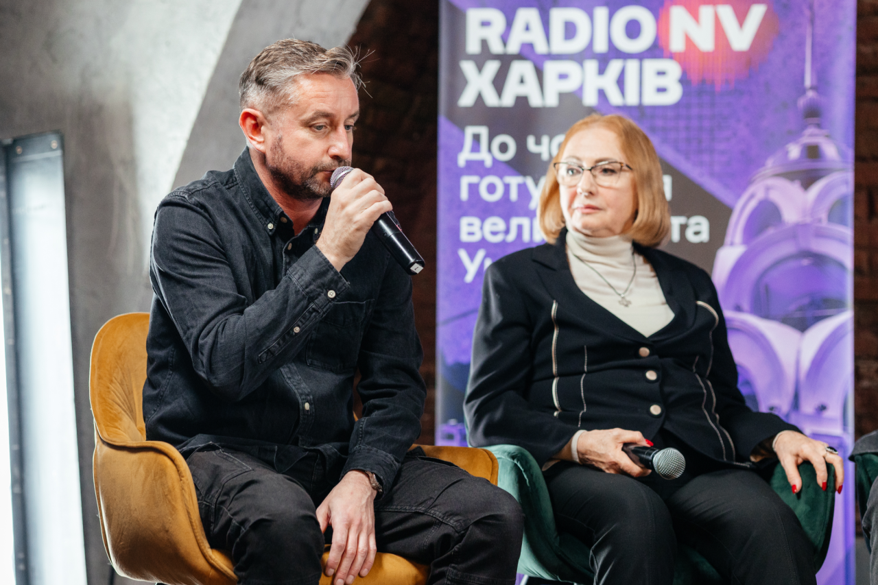 Сергій Жадан, письменник, поет, громадський діяч, Світлана Горбунова-Рубан, заступниця Харківського міського голови (Фото: NV)