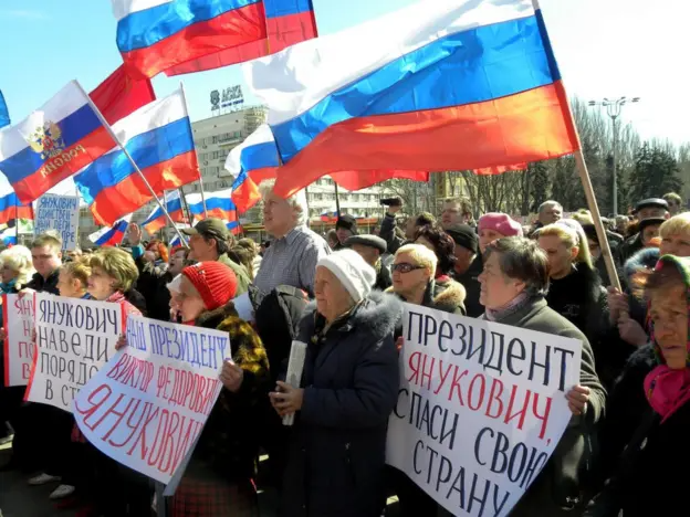 До втечі до Росії Віктора Януковича компанії його сина Олександра будували в Донецьку ще чотири хмарочоси. Але їх забрали нові господарі Донецька (Фото: Getty Images)