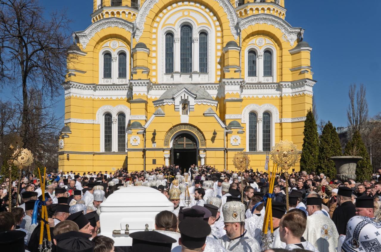 NV / Сергій Окунєв