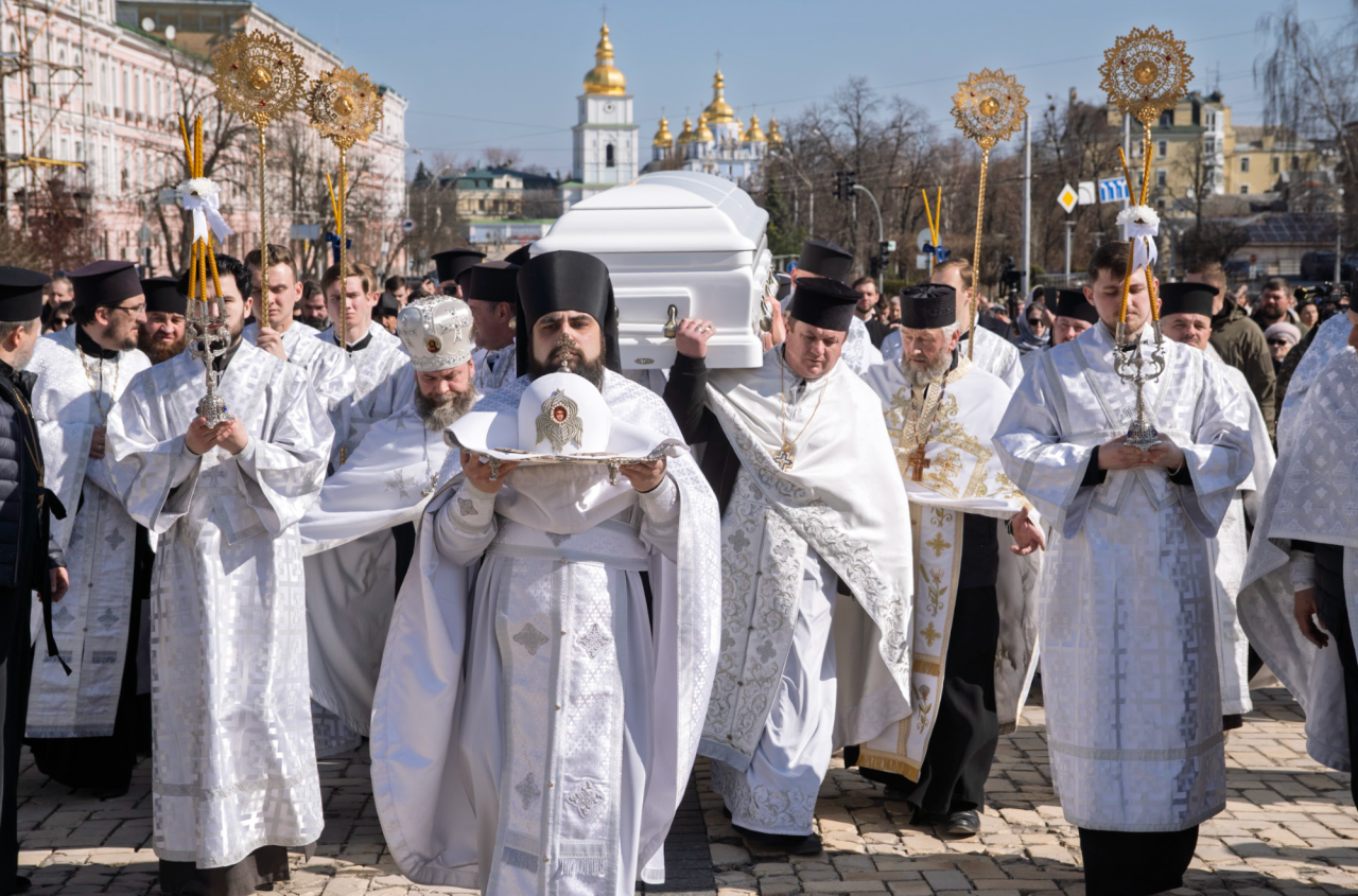 NV / Сергій Окунєв