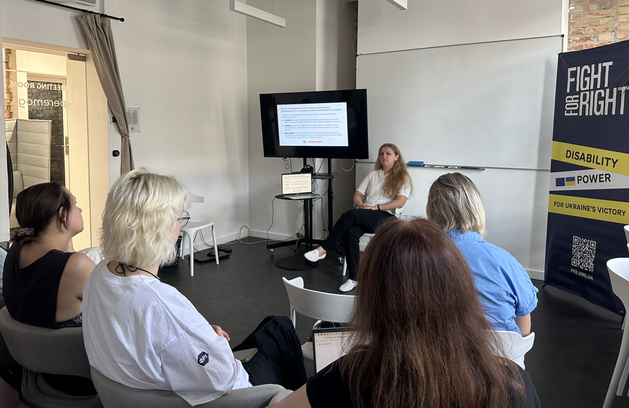 Людмила Фурсова під час презентації дослідження у Києві (Фото: Фото надане організацією Fight For Right)