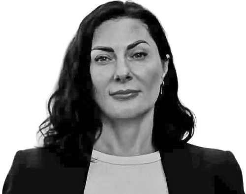 Олена Плахова